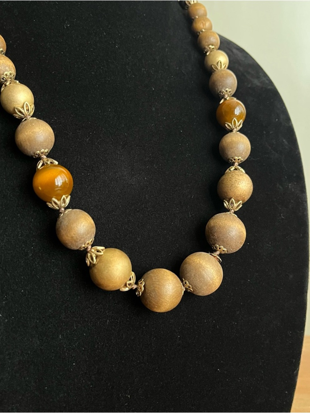 Liz Claiborne vintage costume jewelry necklace - women's jewelry - Picture 5 of 8